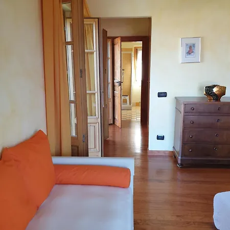 La Con Vista Al Secondo Piano Della Isabella Affittacamere