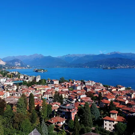 La Con Vista Al Secondo Piano Della Isabella Stresa