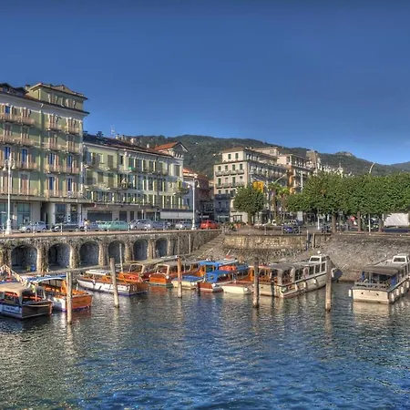 Affittacamere La Con Vista Al Secondo Piano Della Isabella Stresa