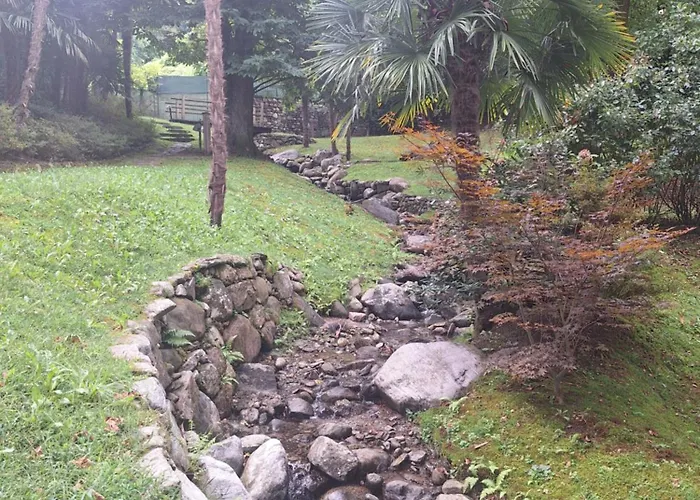 ゲストハウス The Camelia, Our With View, Private Bathroom And Dedicated Parking At The Isabella