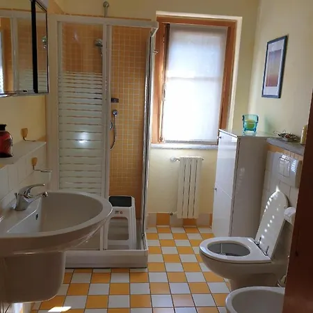 The Camelia, Our With View, Private Bathroom And Dedicated Parking At The Isabella Gasthuis